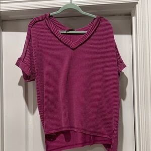 Zenana Outfitters Magenta Short Sleeve Knit Top